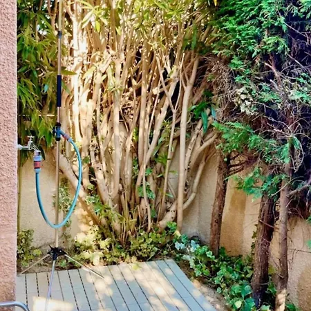 Contemporary-style Pavilion Σπίτι διακοπών Ναρμπόν