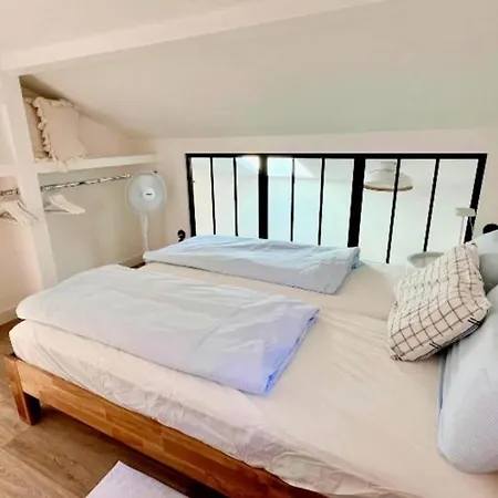 Contemporary-style Pavilion Σπίτι διακοπών Ναρμπόν